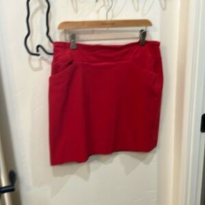 EUC charter club pull on red skort with front pockets